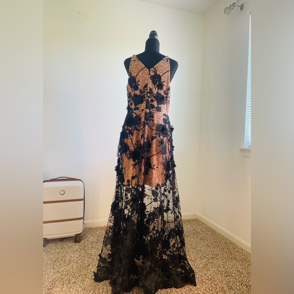 New Dress The Population Sidney Maxi Dress SZ L Black Nude Floral Lace Appliqué - Picture 7 of 10